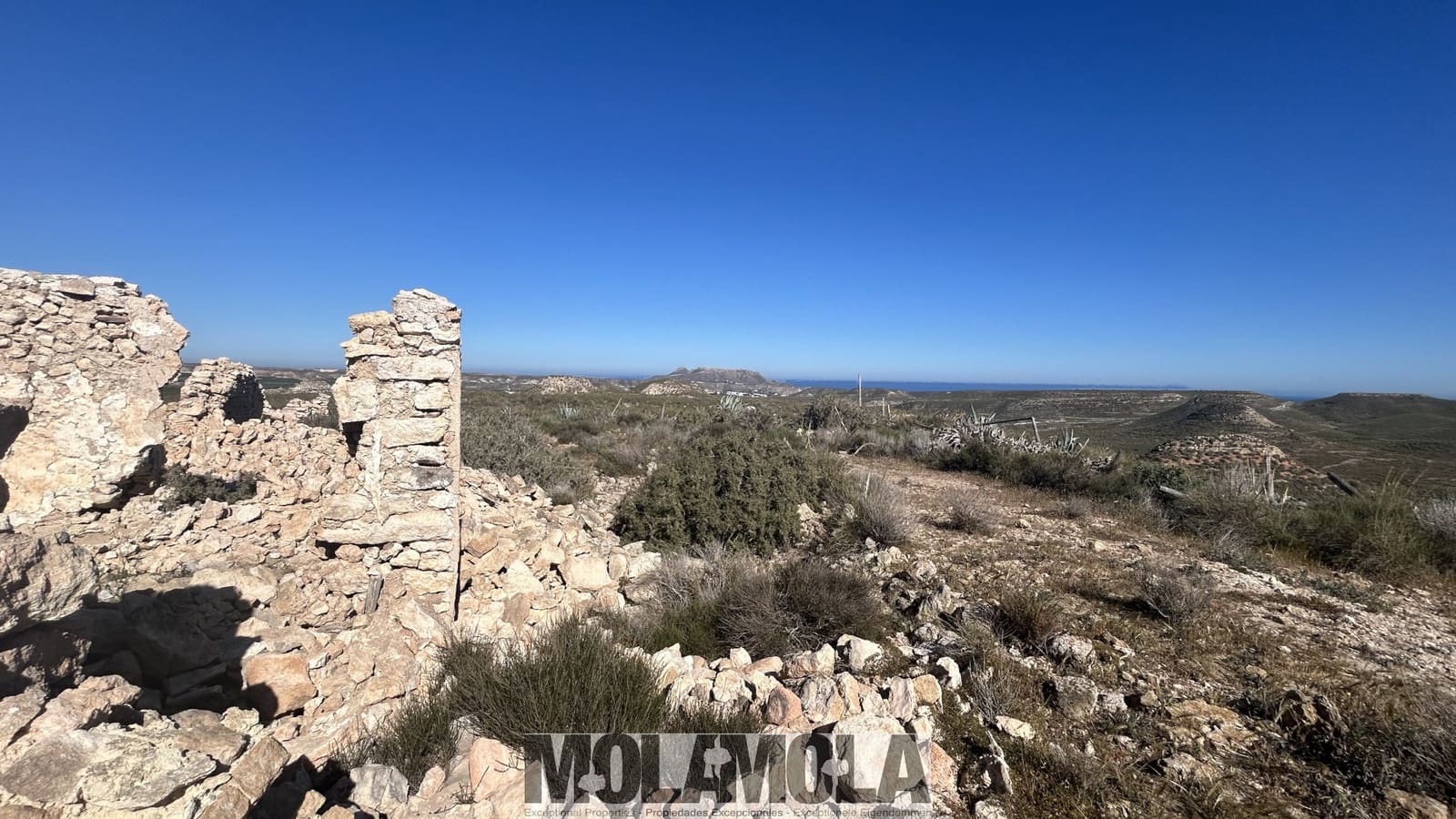 Terrain à Bâtir à vendre à Agua Amarga - 185 000 € (Ref: 9800944)