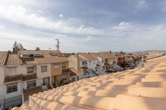 4 soveværelse Byhus til salg i Churriana de la Vega med garage - € 240.000 (Ref: 9117686)