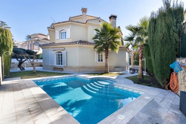5 soveværelse Villa til salg i Cervantes, Granada by med swimmingpool garage - € 850.000 (Ref: 9117746)