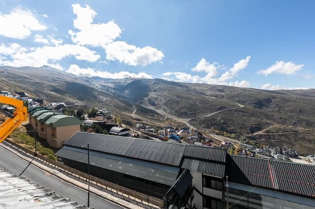 4 soveværelse Byhus til salg i Sierra Nevada, Monachil - € 650.000 (Ref: 9117819)