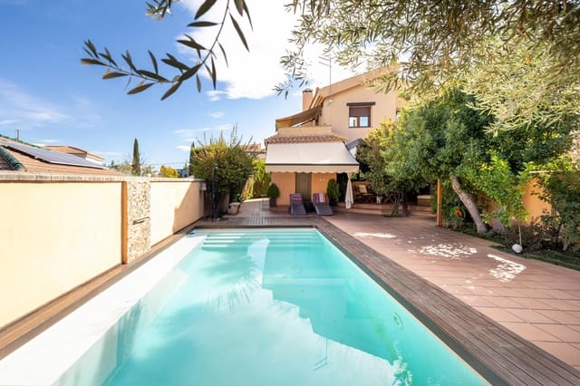 3 soveværelse Villa til salg i Ogíjares med swimmingpool garage - € 650.000 (Ref: 9117839)