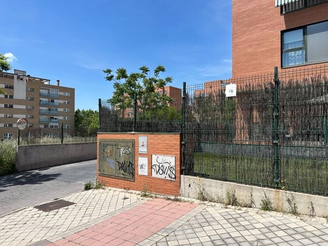 Garasje til salgs i Buenavista, Madrid by - € 11 500 (Ref: 9147101)