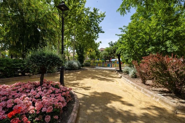 4 soverom Leilighet til salgs i Alcalá la Real med garasje - € 235 000 (Ref: 9147118)