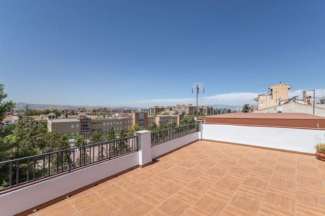 3 soveværelse Byhus til salg i Bola de Oro - Serrallo, Granada by med garage - € 298.000 (Ref: 9159442)
