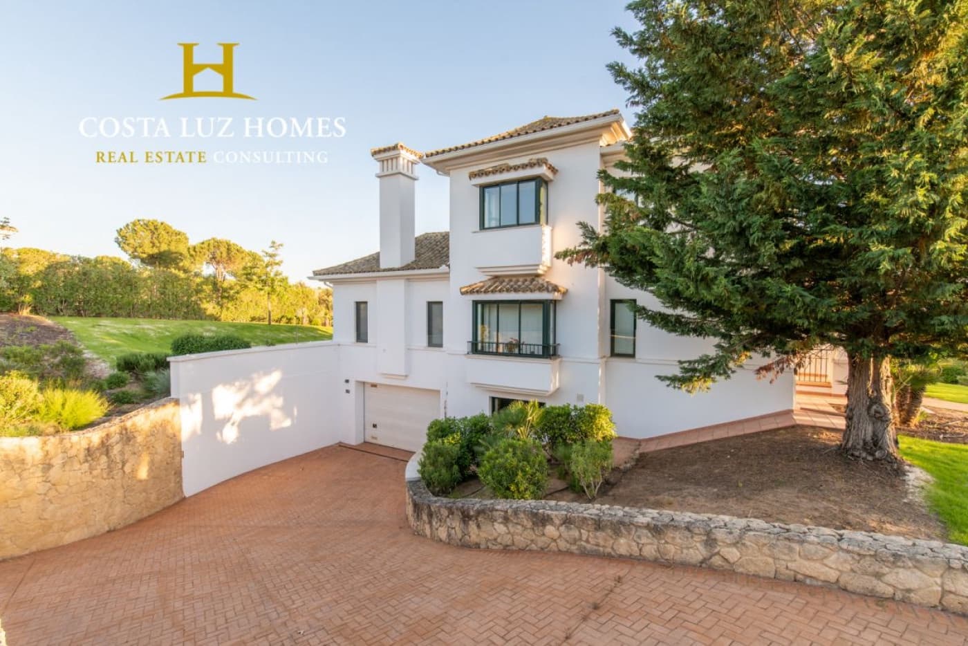 5 bedroom Villa for sale in Arcos de la Frontera with pool garage - € 795,000 (Ref: 6508972)