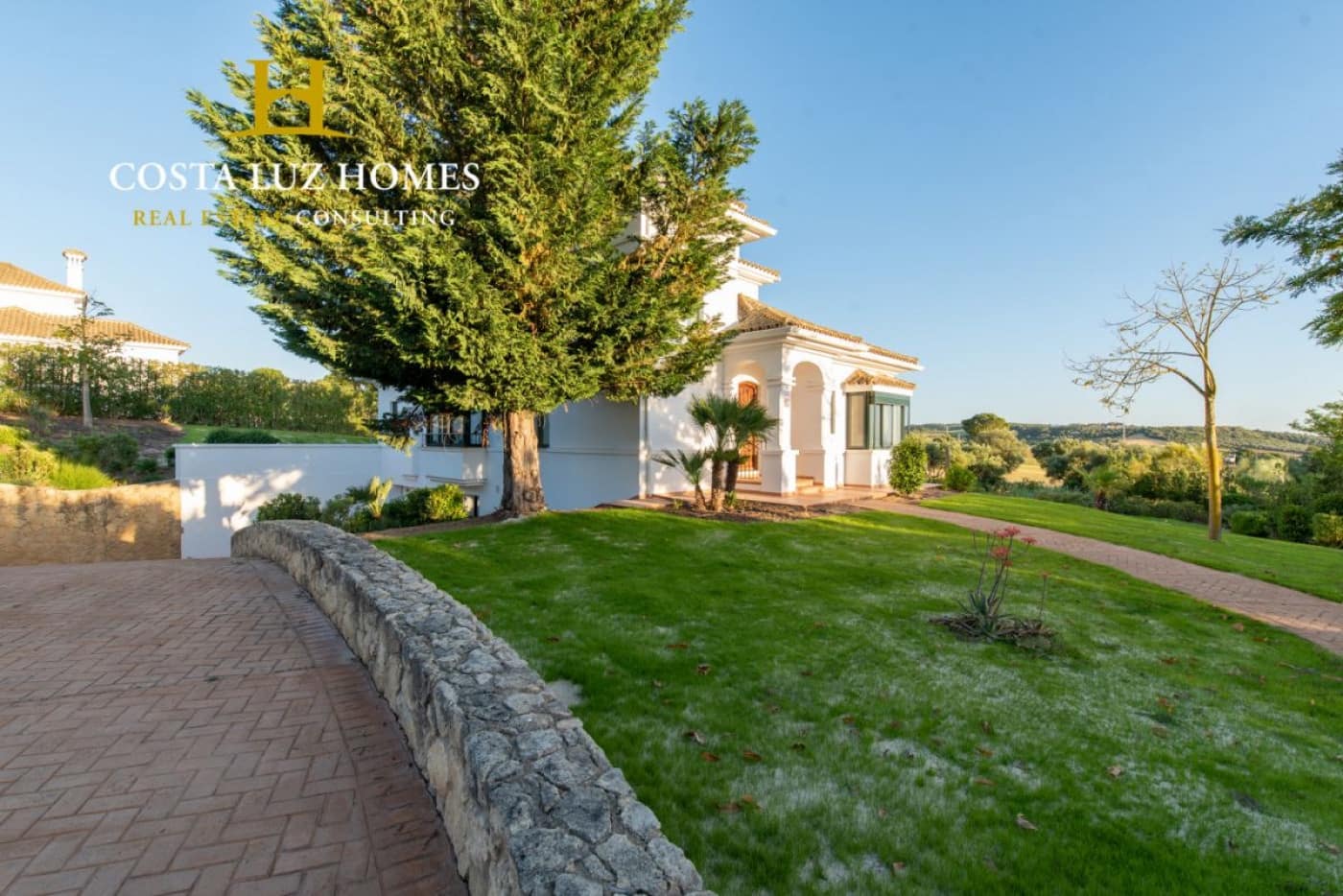 5 bedroom Villa for sale in Arcos de la Frontera with pool garage - € 795,000 (Ref: 6508972)