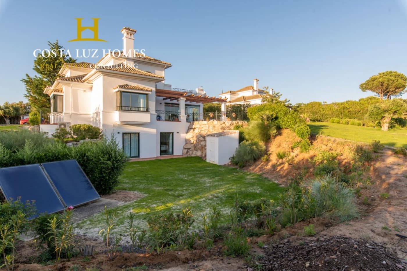 5 bedroom Villa for sale in Arcos de la Frontera with pool garage - € 795,000 (Ref: 6508972)