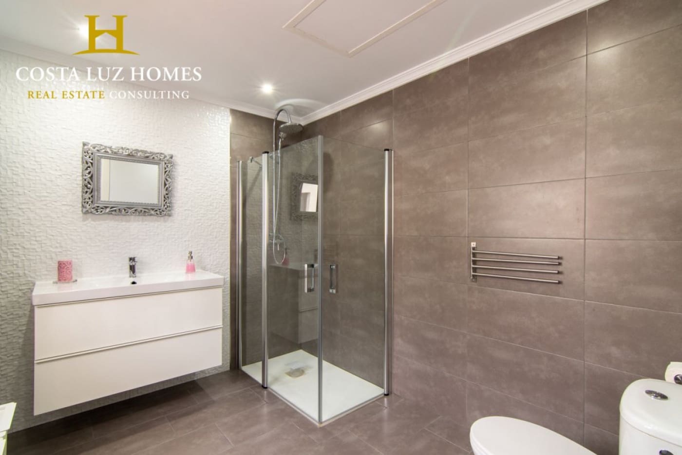 7 soveværelse Finca/Landehus til salg i Arcos de la Frontera med swimmingpool - € 500.000 (Ref: 6508987)