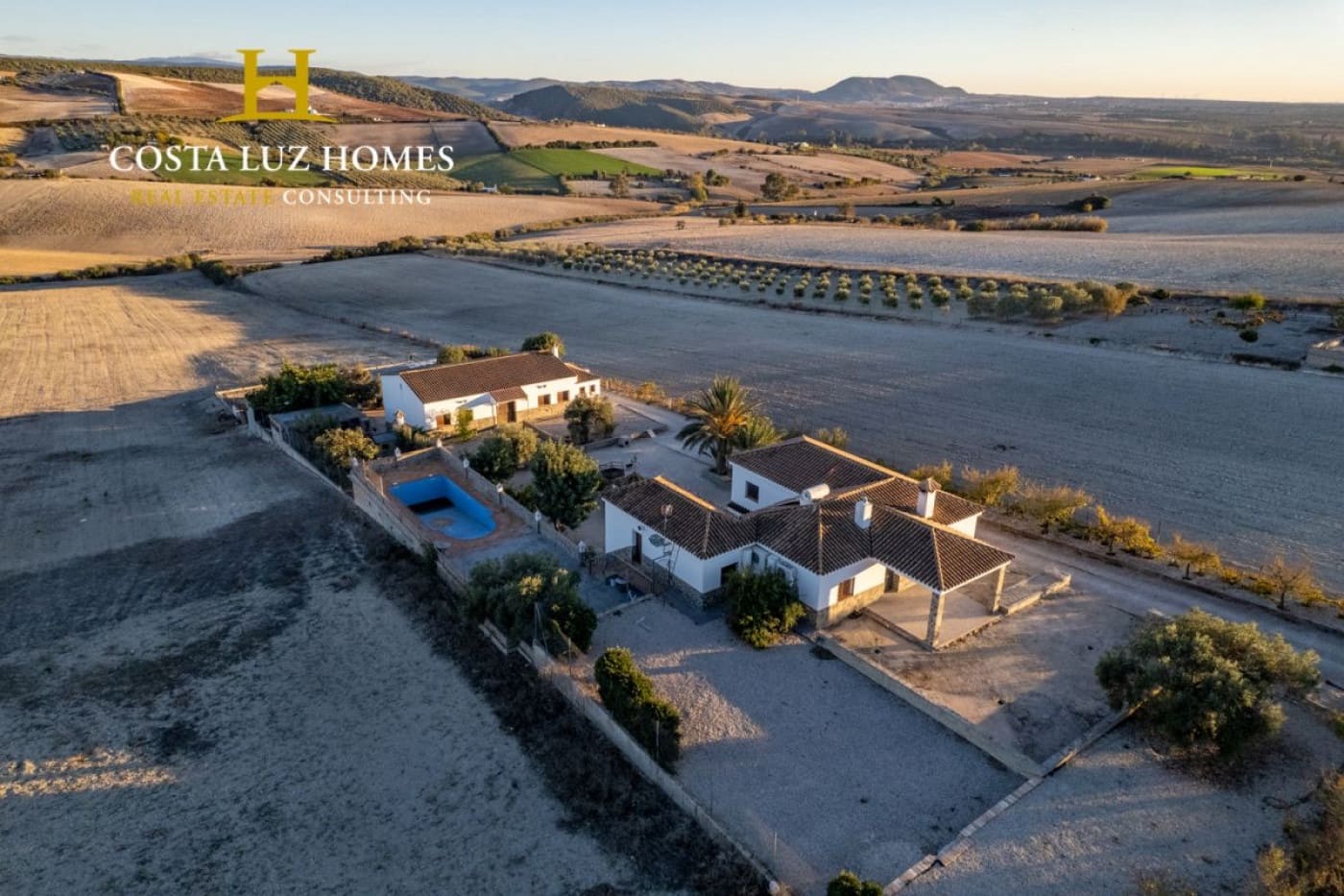 7 soveværelse Finca/Landehus til salg i Arcos de la Frontera med swimmingpool - € 500.000 (Ref: 6508987)