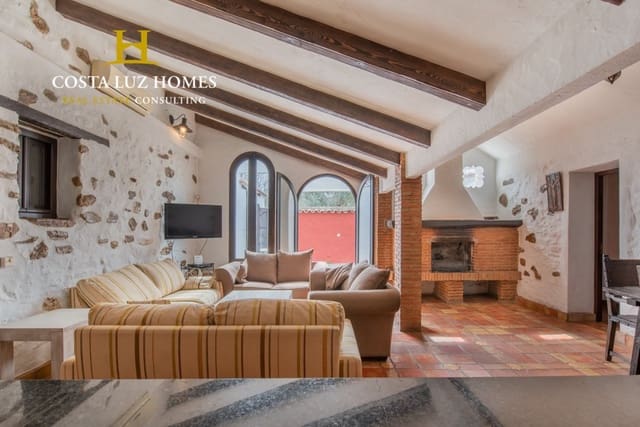 5 bedroom Finca/Country House for sale in Grazalema with pool - € 595,000 (Ref: 6743414)