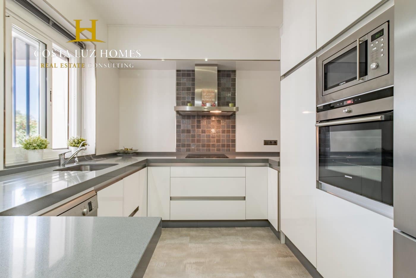 5 slaapkamer Finca/Landhuis te koop in Alcala del Valle met zwembad - € 380.000 (Ref: 7031816)