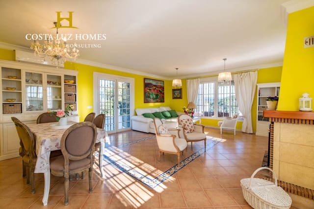 3 soverom Finca/Herregård til salgs i Arcos de la Frontera med svømmebasseng - € 460 000 (Ref: 7266071)