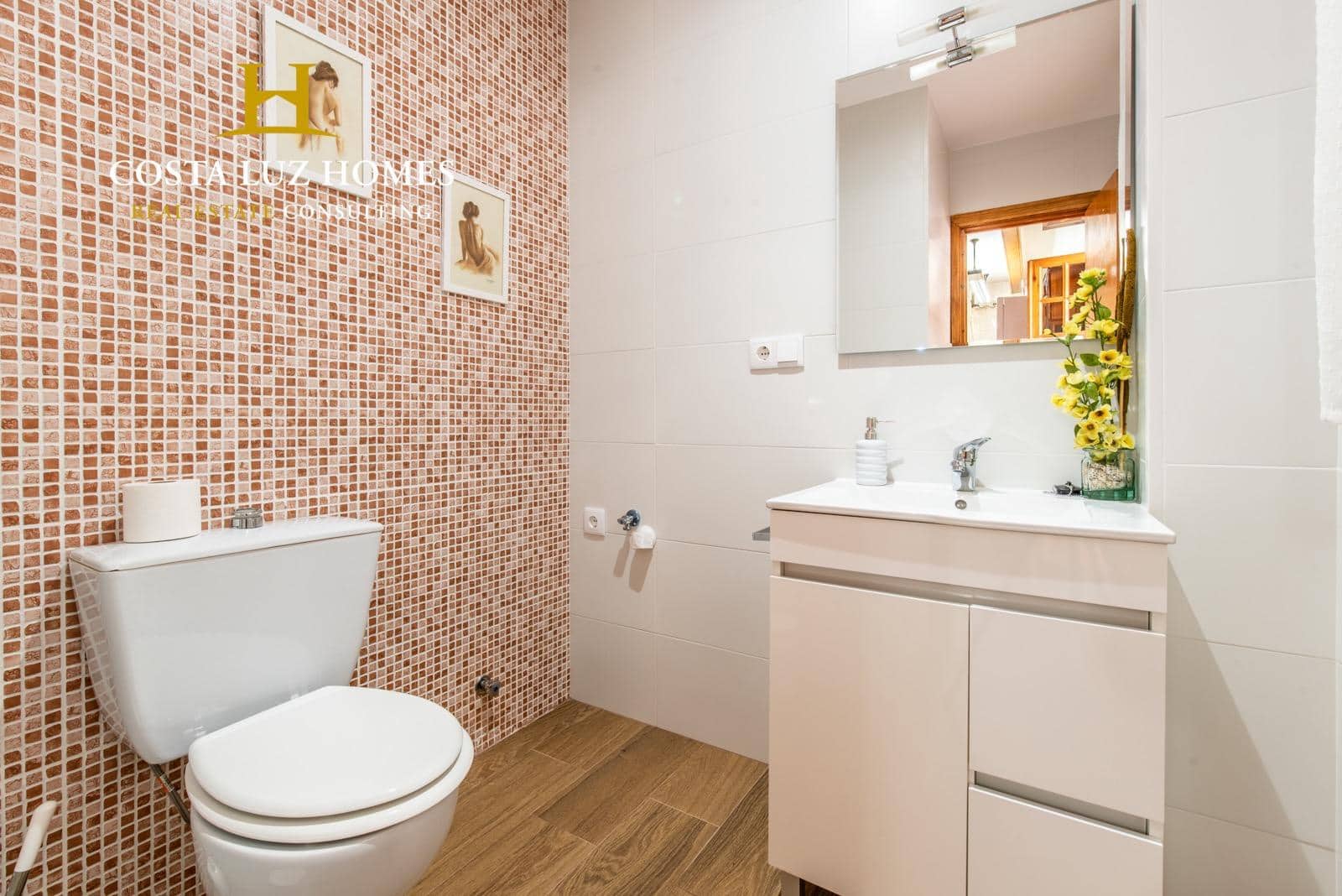 6 soveværelse Finca/Landehus til salg i Benaocaz med swimmingpool garage - € 890.000 (Ref: 7556815)