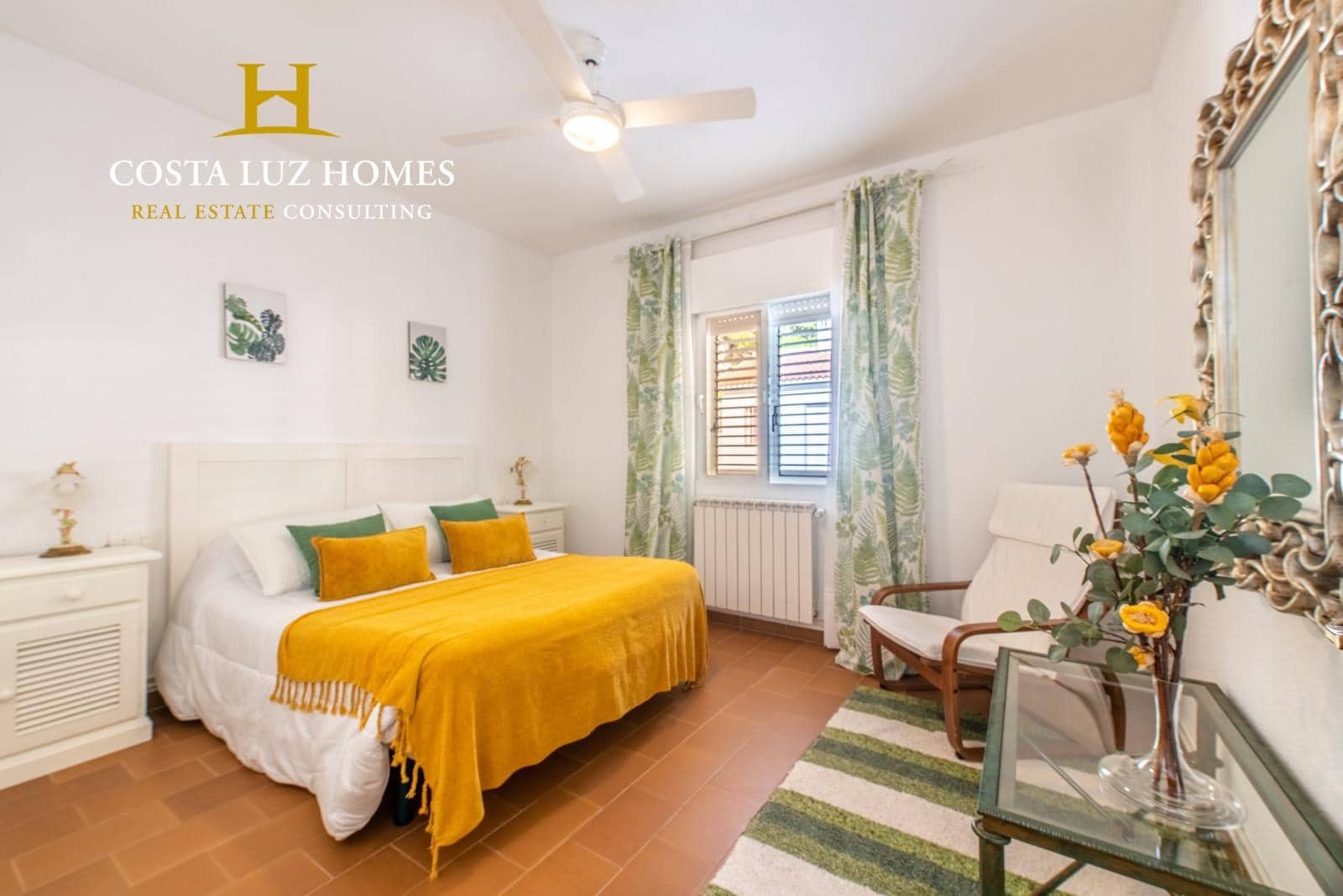 6 soveværelse Finca/Landehus til salg i Benaocaz med swimmingpool garage - € 890.000 (Ref: 7556815)