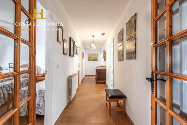 6 soveværelse Finca/Landehus til salg i Benaocaz med swimmingpool garage - € 890.000 (Ref: 7556815)