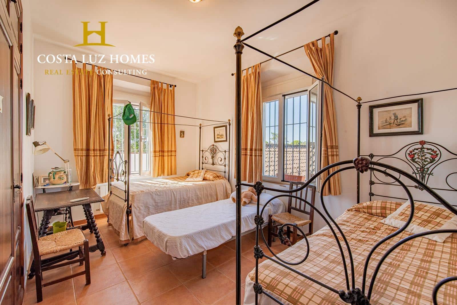 7 sovrum Finca/Hus på landet till salu i Arcos de la Frontera med pool - 950 000 € (Ref: 7788937)