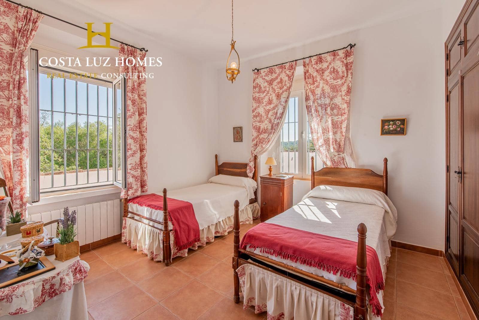 7 sovrum Finca/Hus på landet till salu i Arcos de la Frontera med pool - 950 000 € (Ref: 7788937)