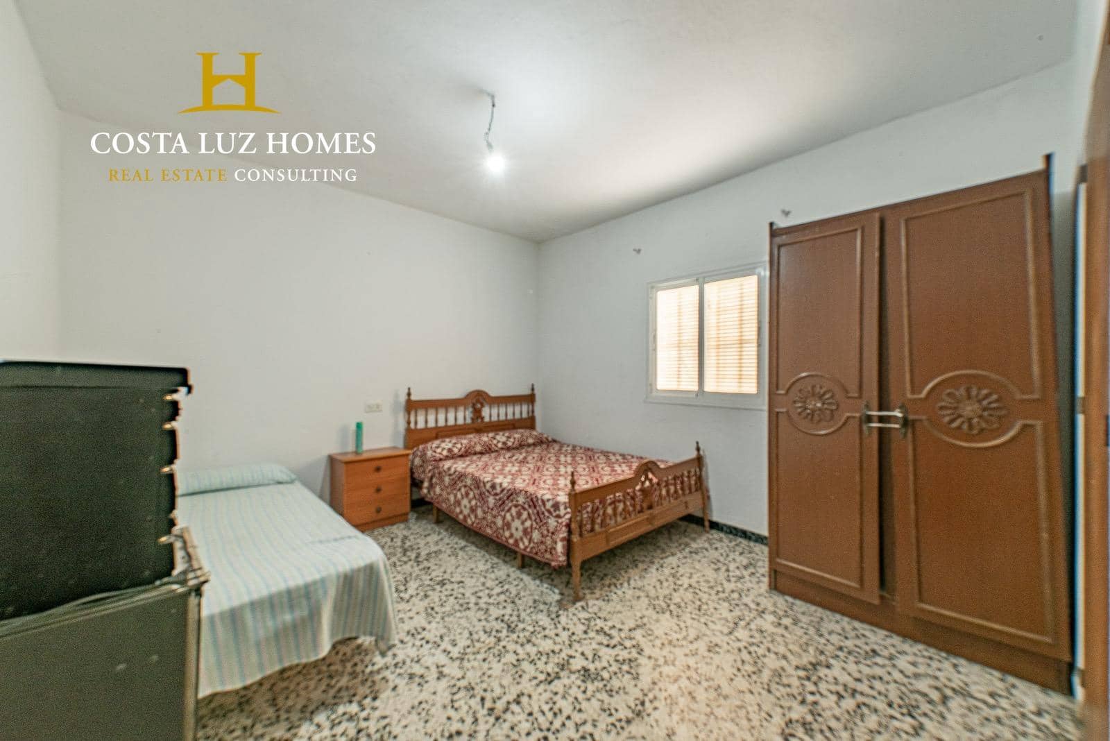 4 slaapkamer Finca/Landhuis te koop in Arcos de la Frontera - € 221.000 (Ref: 8352240)