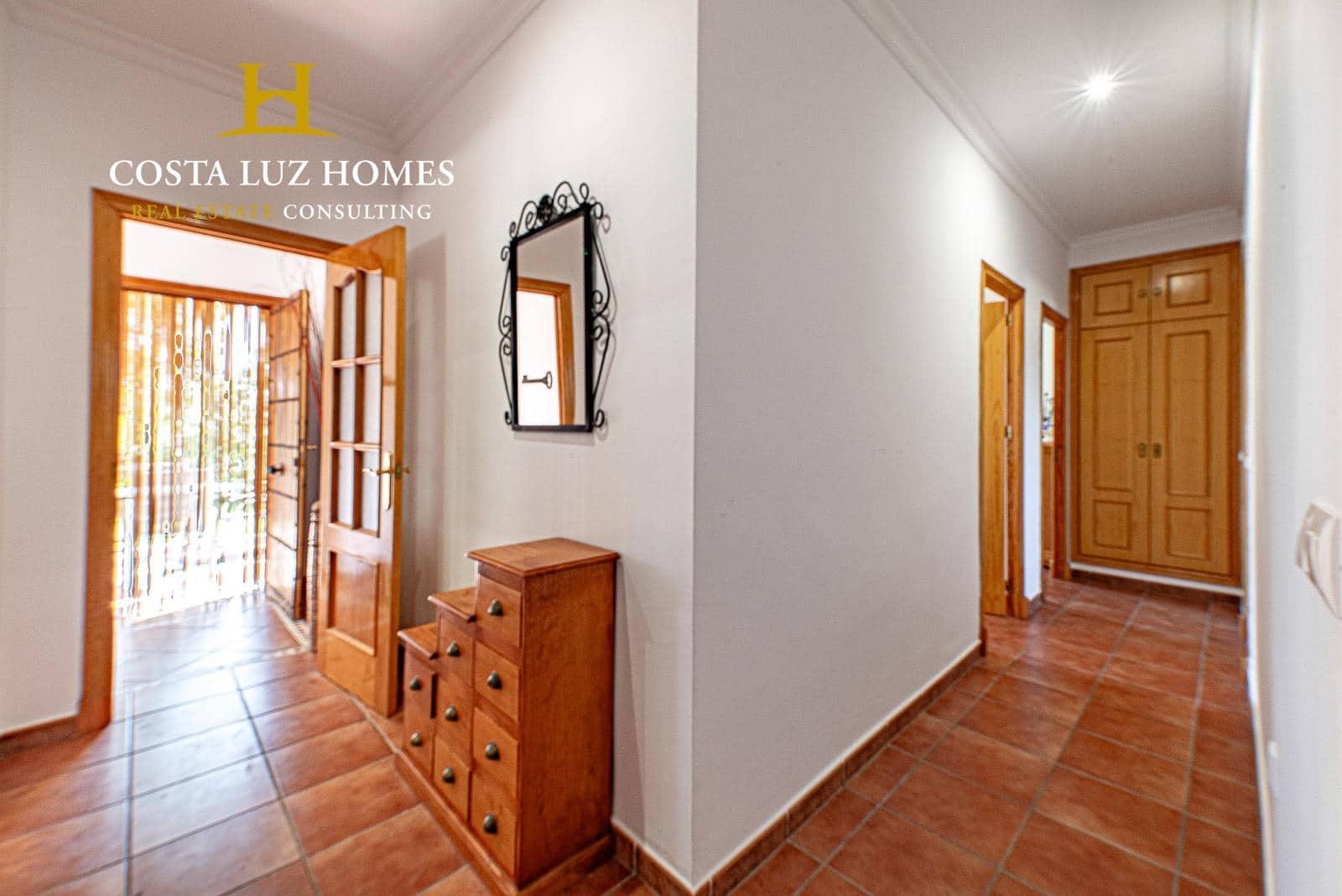 3 soveværelse Finca/Landehus til salg i Arcos de la Frontera med swimmingpool - € 450.000 (Ref: 8352241)