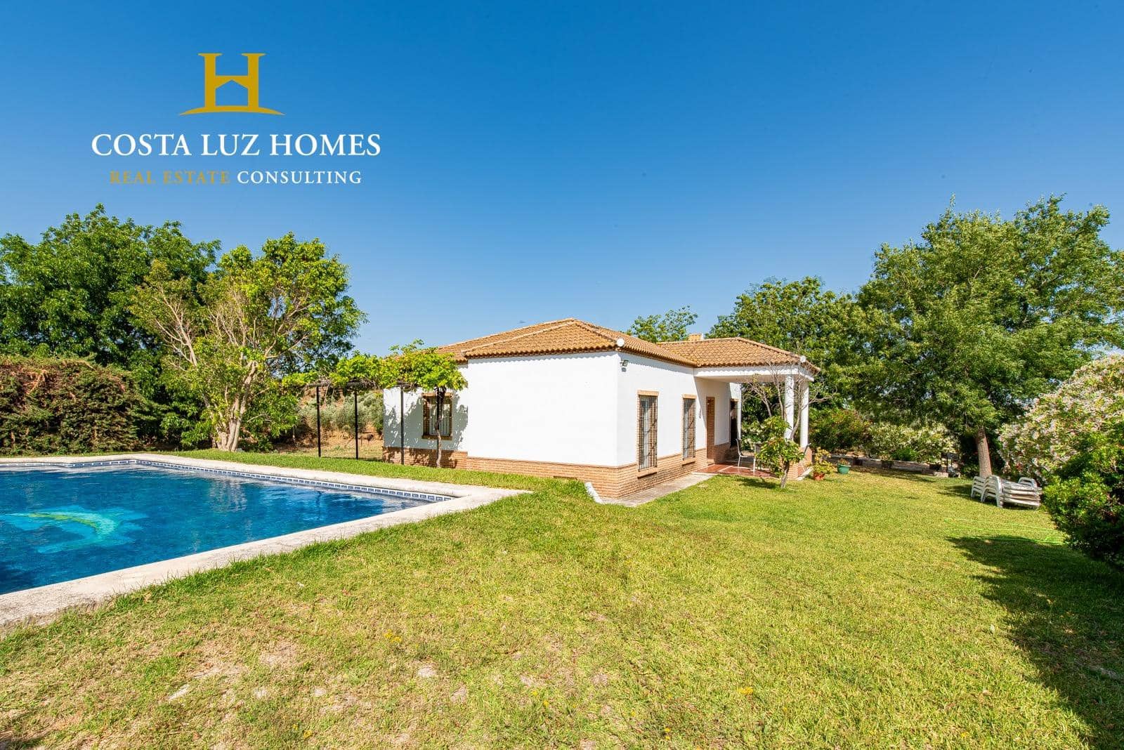 3 soveværelse Finca/Landehus til salg i Arcos de la Frontera med swimmingpool - € 450.000 (Ref: 8352241)