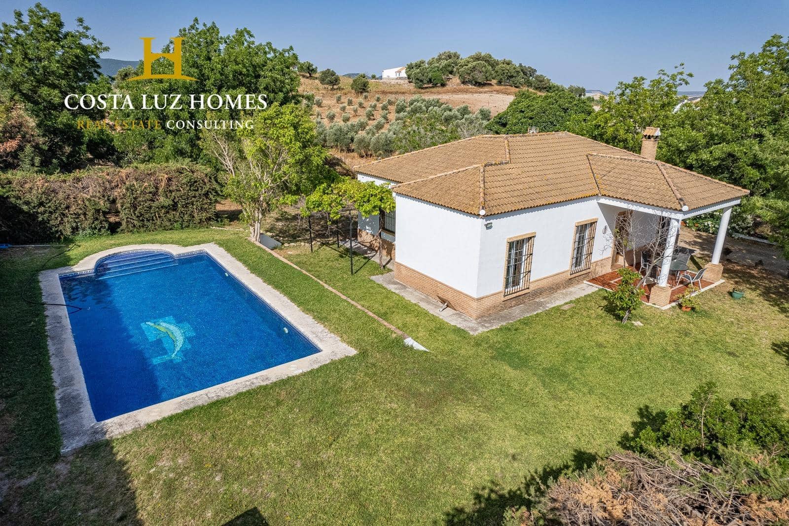 3 soveværelse Finca/Landehus til salg i Arcos de la Frontera med swimmingpool - € 450.000 (Ref: 8352241)