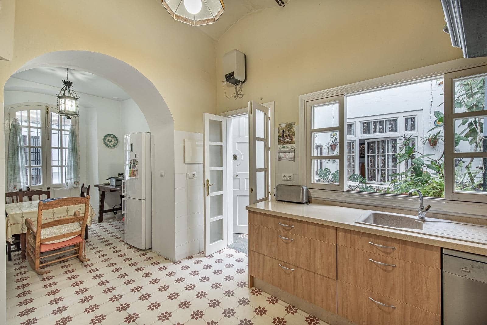 5 soveværelse Byhus til salg i Arcos de la Frontera - € 250.000 (Ref: 8874652)