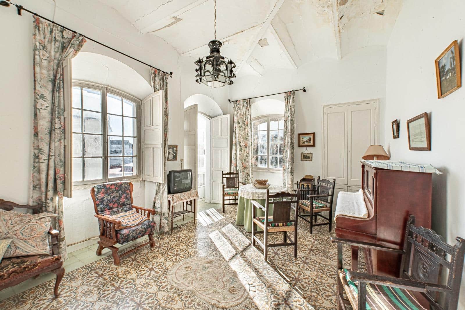 5 soveværelse Byhus til salg i Arcos de la Frontera - € 250.000 (Ref: 8874652)