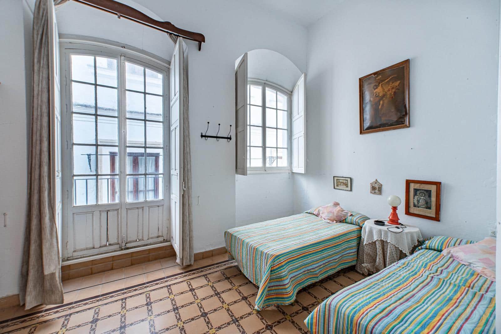 5 soveværelse Byhus til salg i Arcos de la Frontera - € 250.000 (Ref: 8874652)