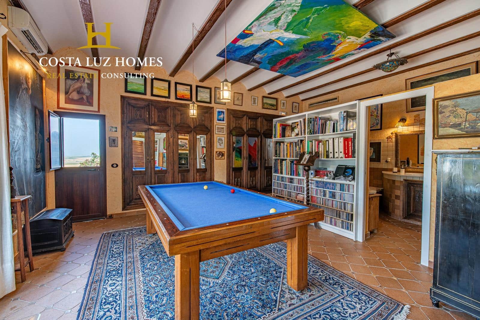 4 bedroom Finca/Country House for sale in Arcos de la Frontera with pool - € 600,000 (Ref: 9078055)