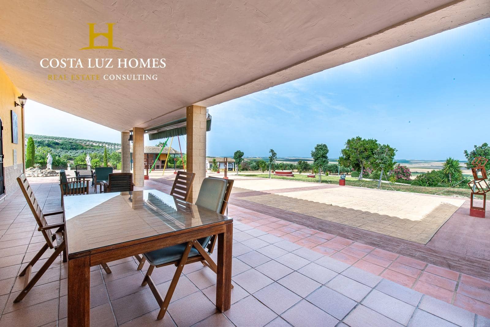 4 bedroom Finca/Country House for sale in Arcos de la Frontera with pool - € 600,000 (Ref: 9078055)