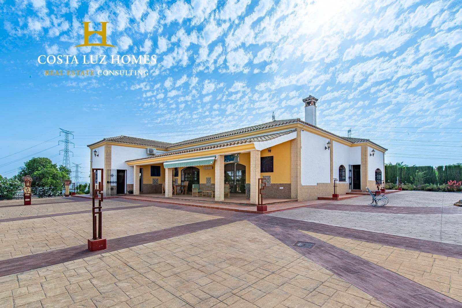 4 bedroom Finca/Country House for sale in Arcos de la Frontera with pool - € 600,000 (Ref: 9078055)