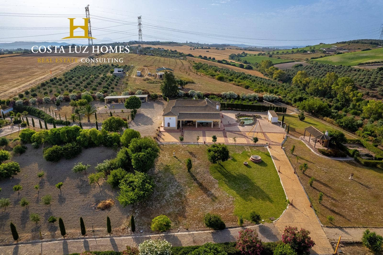 4 bedroom Finca/Country House for sale in Arcos de la Frontera with pool - € 600,000 (Ref: 9078055)