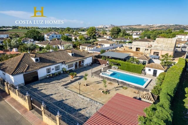 4 Zimmer Villa zu verkaufen in Arcos de la Frontera mit Pool Garage - 360.000 € (Ref: 9152278)