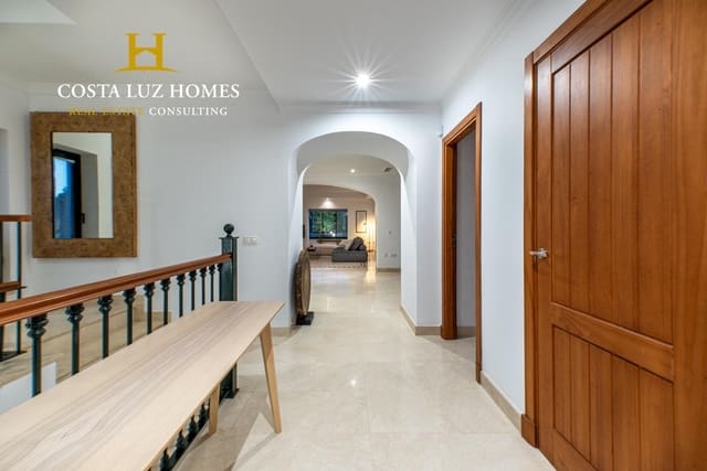 4 soveværelse Villa til salg i Arcos de la Frontera med swimmingpool garage - € 810.000 (Ref: 9264654)