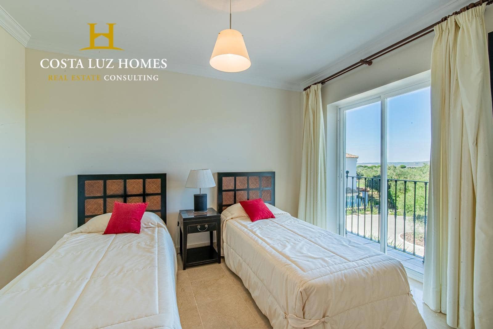 2 sypialnia Dom szeregowy na sprzedaż w Arcos de la Frontera z basenem - 250 000 € (Ref: 9330746)