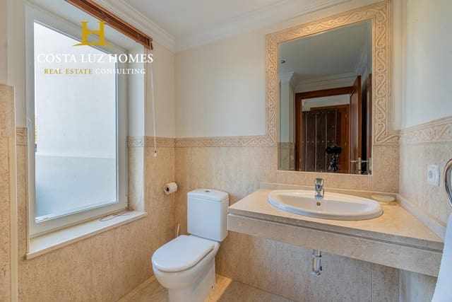 2 bedroom Terraced Villa for sale in Arcos de la Frontera with pool - € 250,000 (Ref: 9330746)