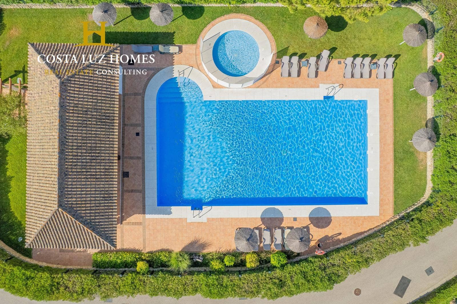 2 sypialnia Dom szeregowy na sprzedaż w Arcos de la Frontera z basenem - 250 000 € (Ref: 9330746)