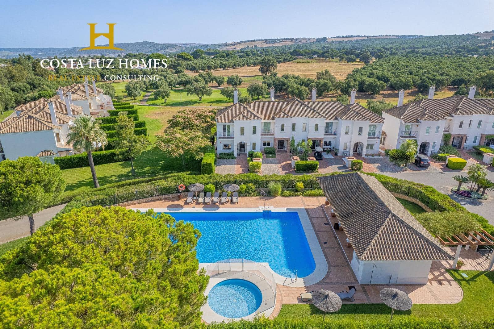 2 sypialnia Dom szeregowy na sprzedaż w Arcos de la Frontera z basenem - 250 000 € (Ref: 9330746)