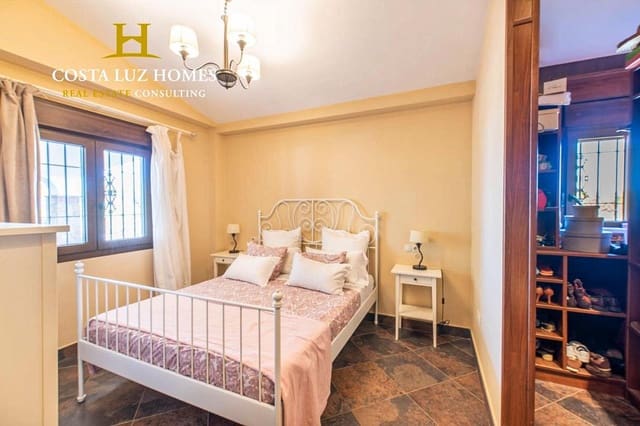 5 sovrum Finca/Hus på landet till salu i Arcos de la Frontera med pool - 450 000 € (Ref: 9791150)