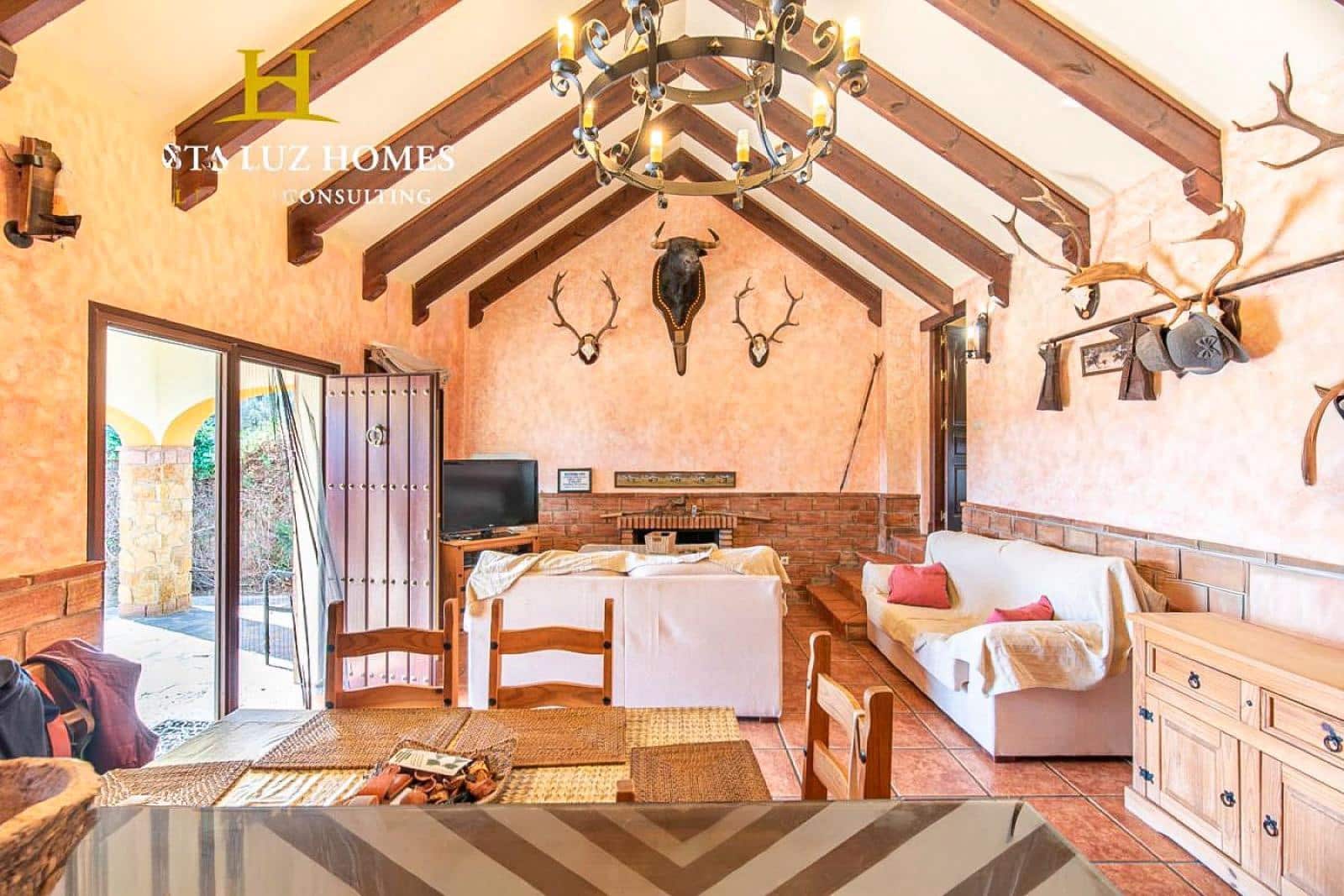 5 soveværelse Finca/Landehus til salg i Arcos de la Frontera med swimmingpool - € 450.000 (Ref: 9791150)
