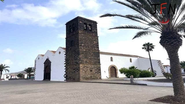 Bauplatz zu verkaufen in La Oliva - 165.000 € (Ref: 10049422)