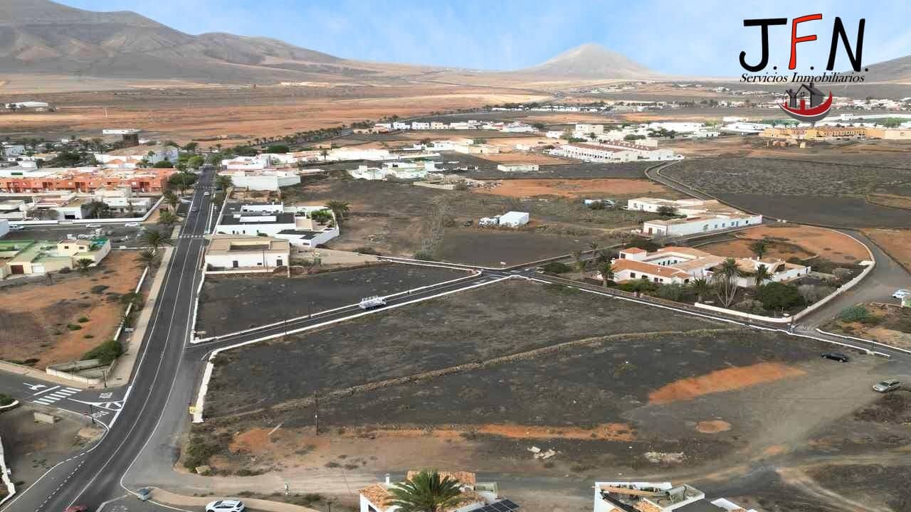 Bauplatz zu verkaufen in La Oliva - 165.000 € (Ref: 10049422)
