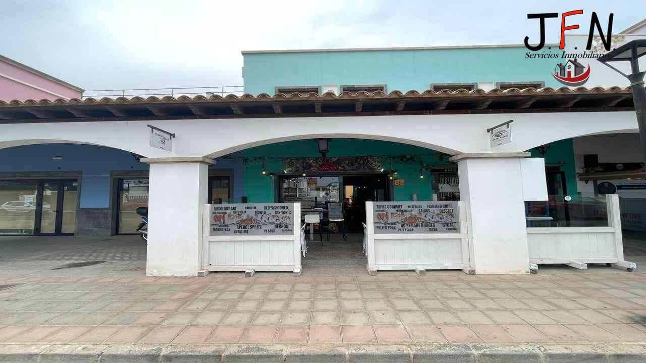 Kommersiell till salu i Corralejo - 75 000 € (Ref: 10049423)