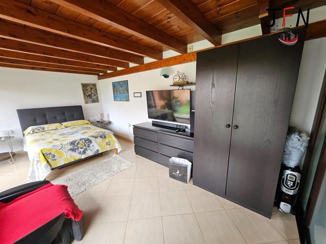 3 Zimmer Villa zu verkaufen in Corralejo, La Oliva mit Pool - 310.000 € (Ref: 10049425)