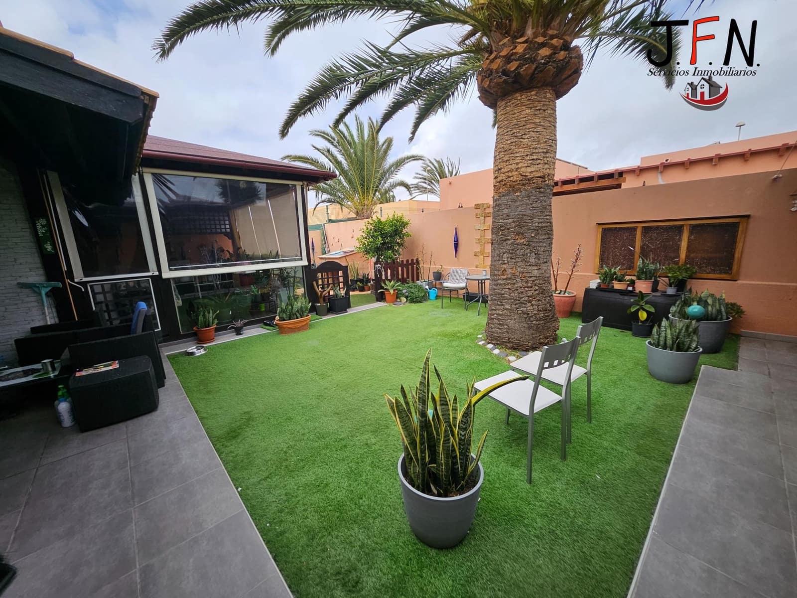 3 Zimmer Villa zu verkaufen in Corralejo mit Pool - 310.000 € (Ref: 10049425)