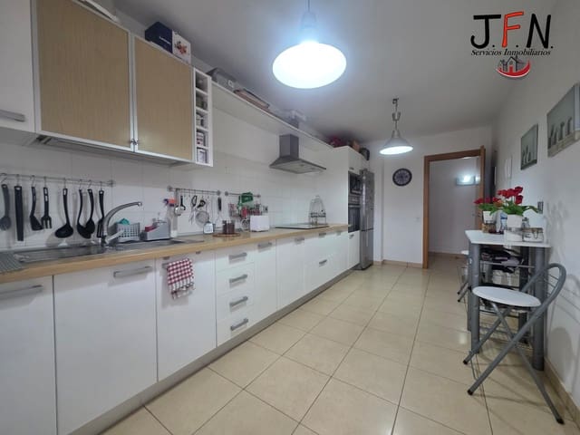 3 bedroom Apartment for sale in Puerto del Rosario with garage - € 224,500 (Ref: 10098541)