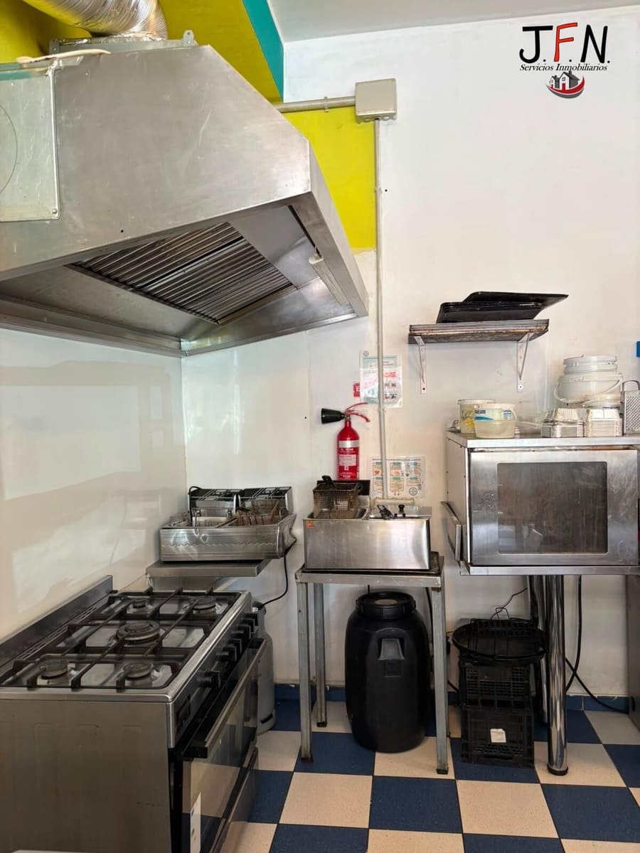 Commercial for sale in El Cotillo - € 59,000 (Ref: 10109793)