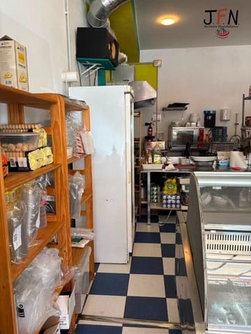 Commercial for sale in El Cotillo, La Oliva - € 59,000 (Ref: 10109793)