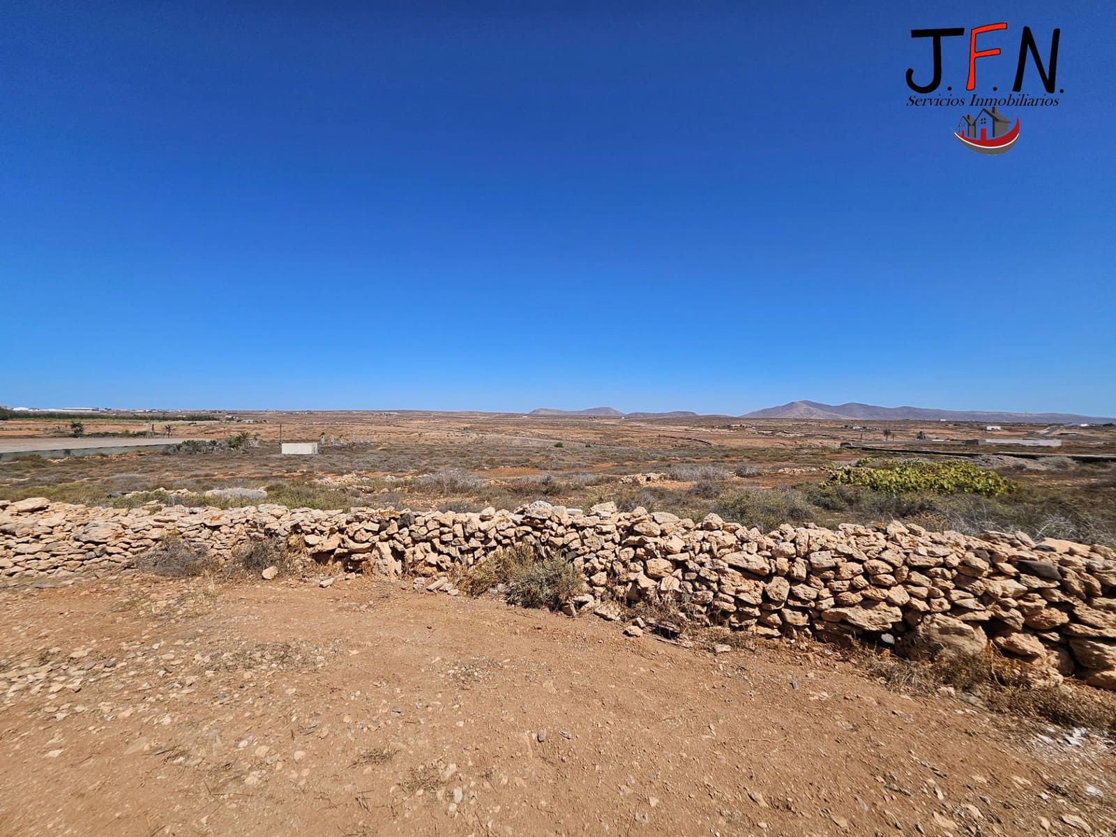 Building Plot for sale in Antigua - € 300,000 (Ref: 10129686)