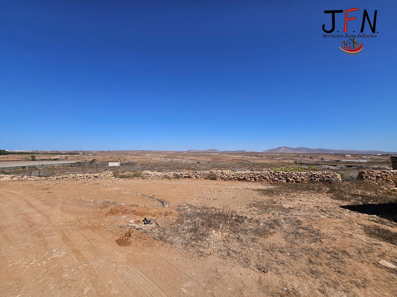 Building Plot for sale in Antigua - € 300,000 (Ref: 10129686)